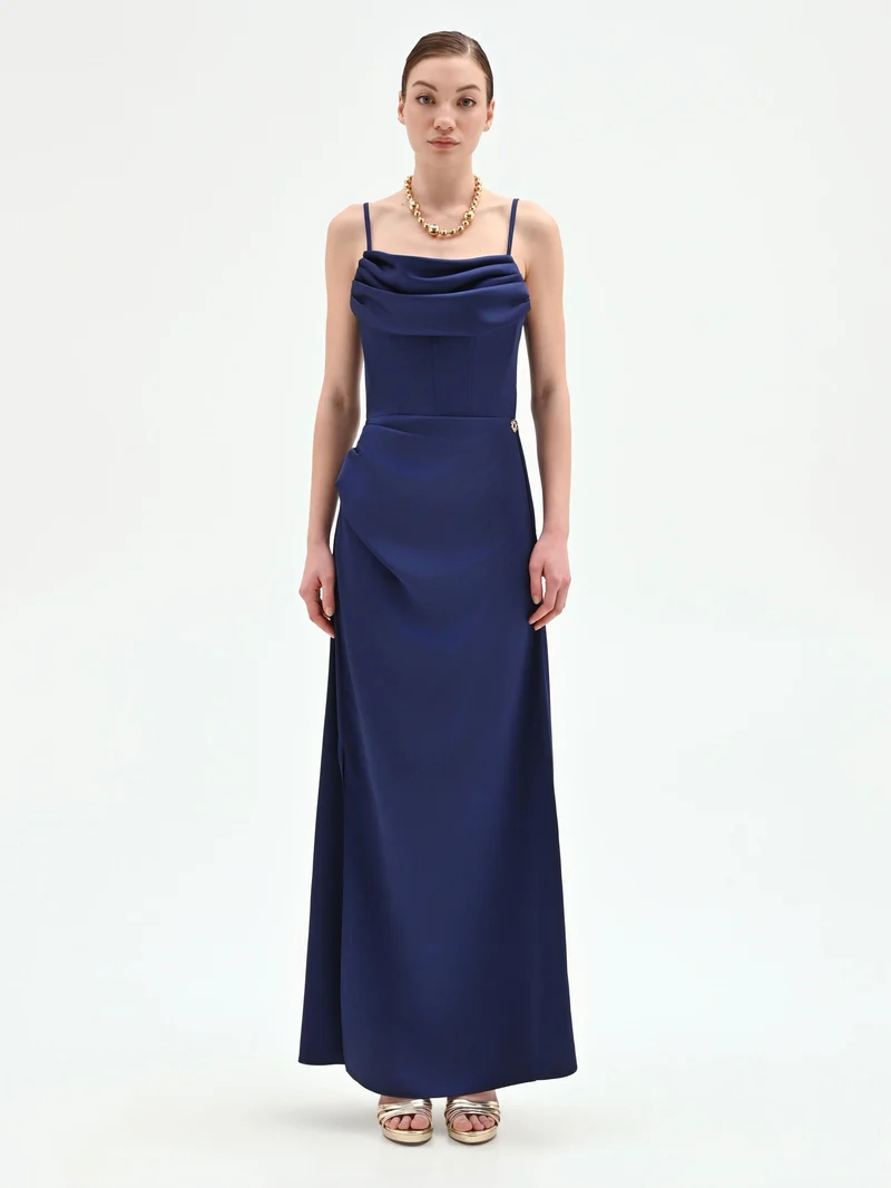 Abito atelier lungo blu indaco con corpetto drappeggiato
