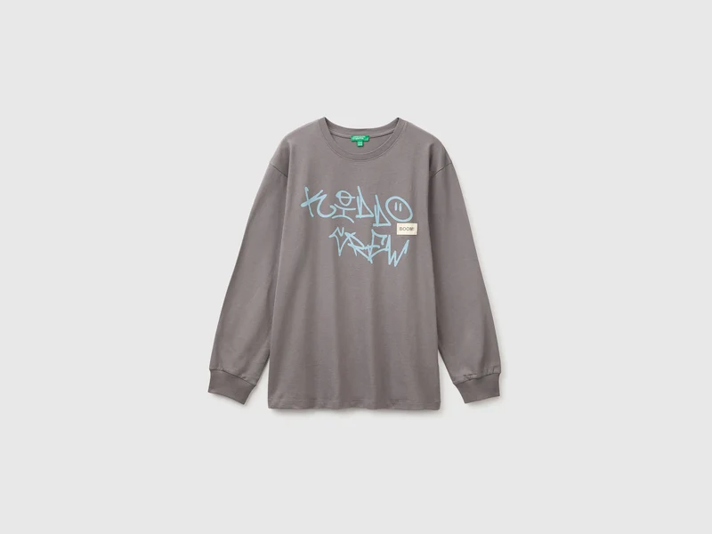 T-shirt con stampa e patch 100% cotone bio
