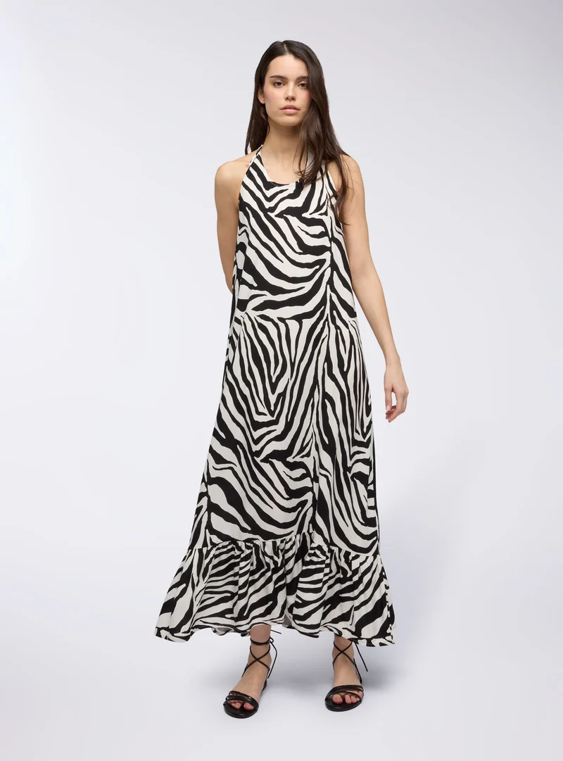 Vestito lungo zebrato con scollo all'americana