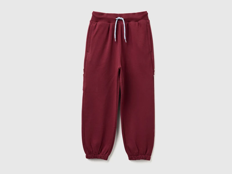 Joggers ampi con tasche