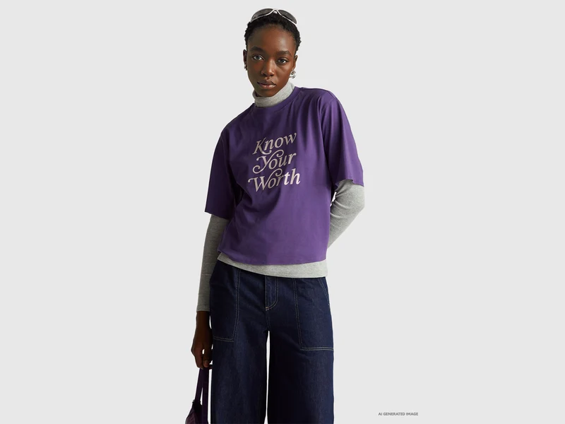 T-shirt con slogan