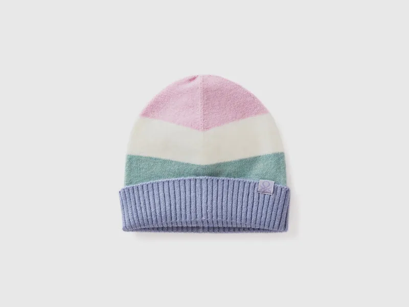Cappello a righe multicolor
