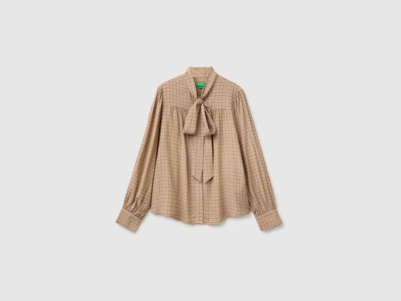 Blusa a quadretti vichy con fiocco