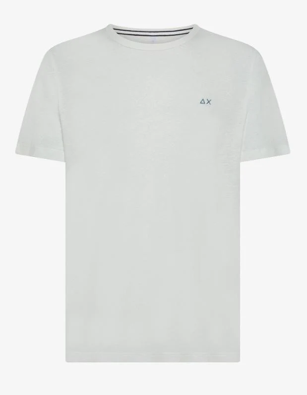 art. t35132: t-shirt jersey in lino con logo ricamato sul petto, girocollo, manica corta