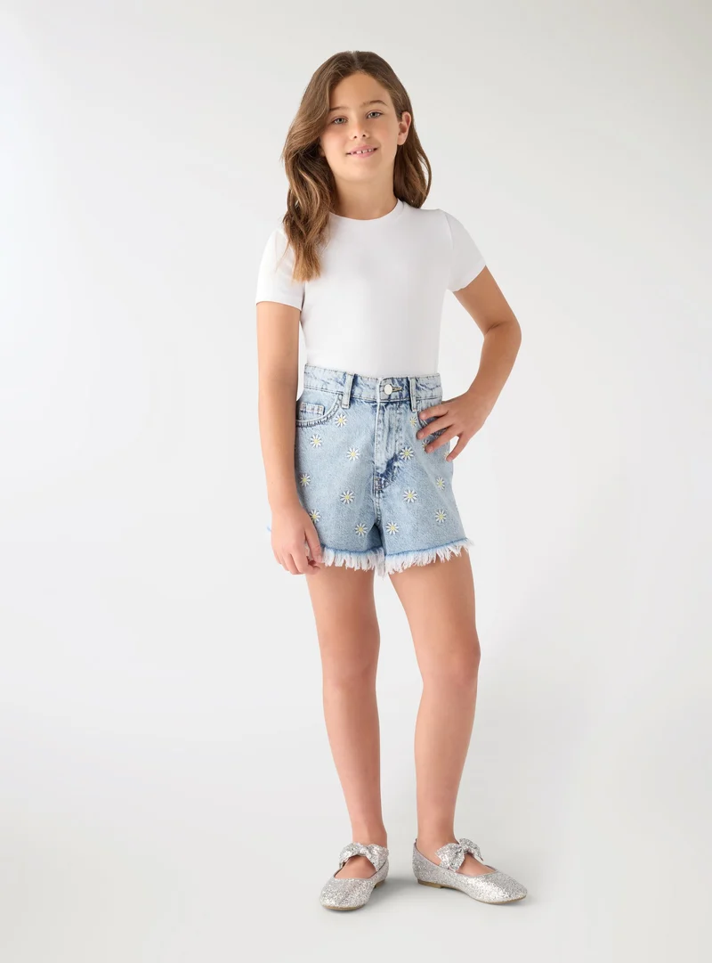 Shorts jeans con ricamo margherite