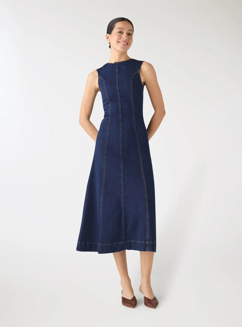 Vestito lungo in denim svasato a tinta unita