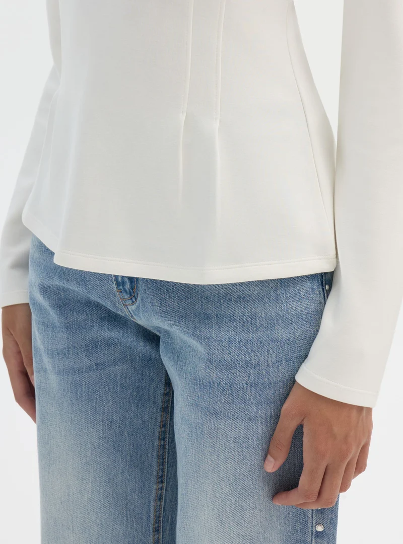 T-shirt a maniche lunghe con scollo a V
