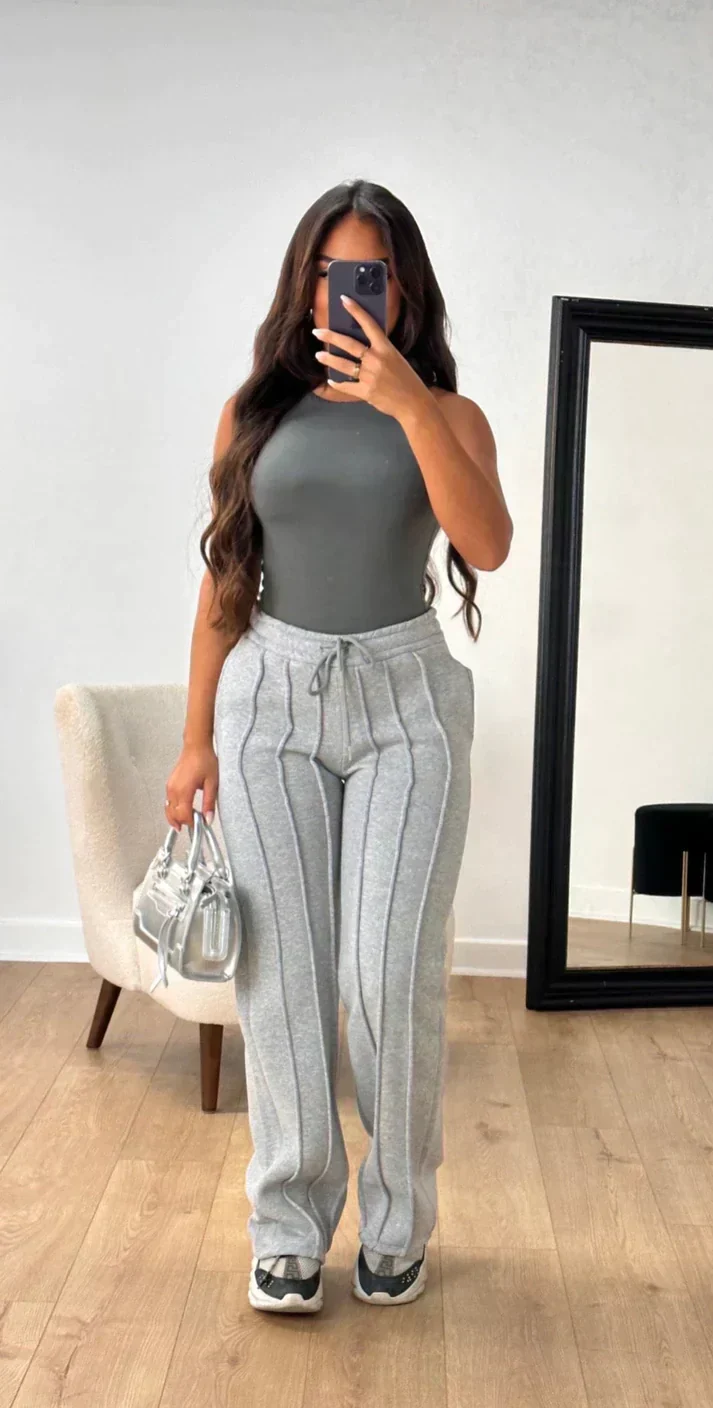 Emily | Women's Comfortable Stretch Pants with Soft Interior