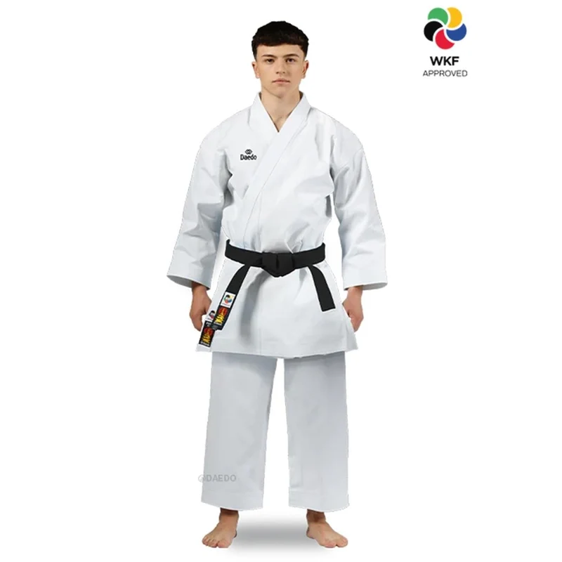 Karategi Kata da Competizione Dae do Bianco