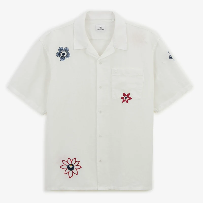 Chemise manches courtes fleurs brodées en lin et coton blanche
