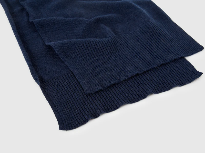 Sciarpa blu scuro in pura lana Merino