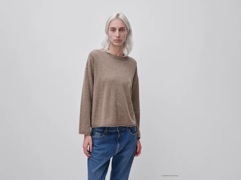 Maglia girocollo in misto lana e cashmere