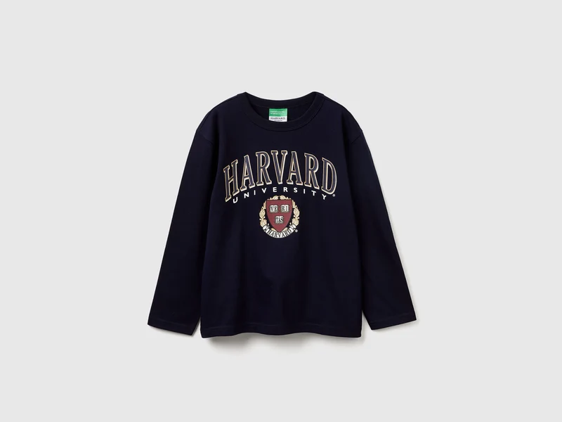 T-shirt ©Harvard University