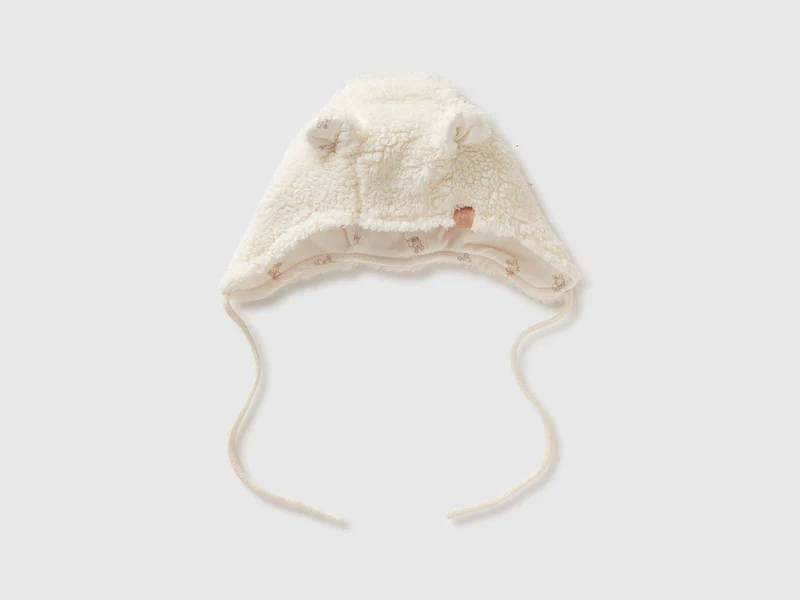 Cappello con paraorecchie