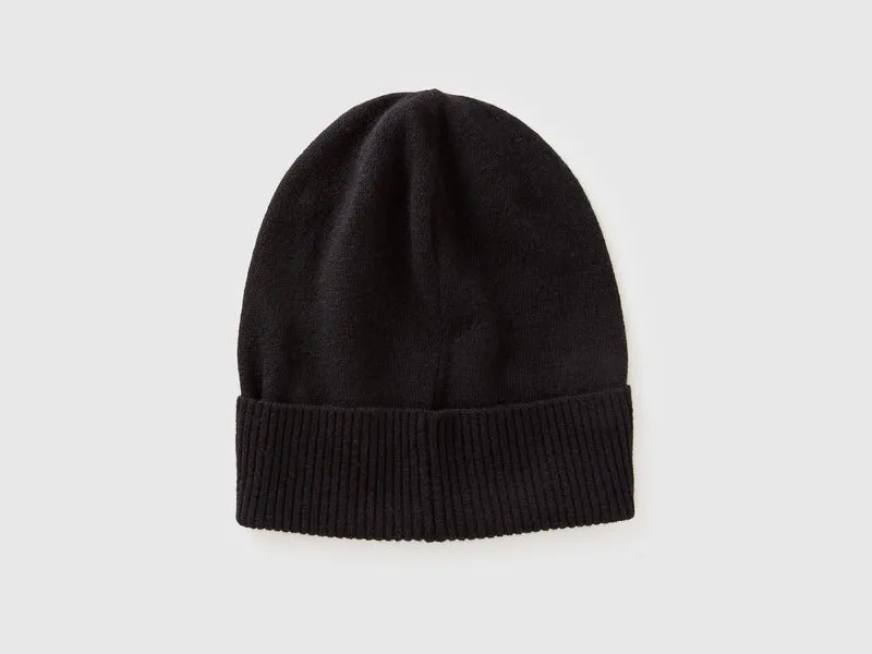 Cappello nero in pura lana Merino