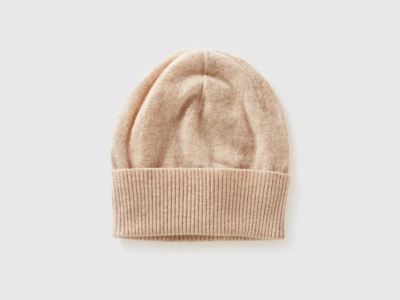 Cappello beige in pura lana Merino