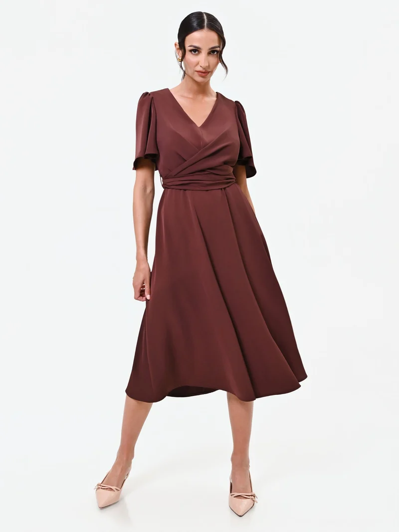 Abito midi marrone in raso