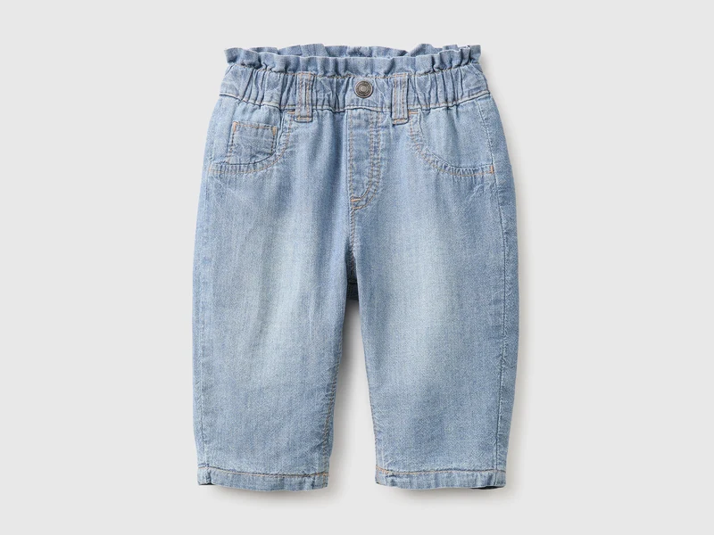 Pantaloni in chambray con vita alta arricciata