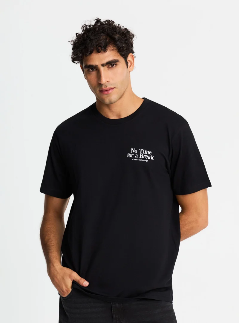 T-shirt con stampa e scritta