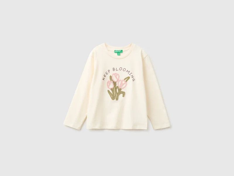 T-shirt con ricamo in cotone bio