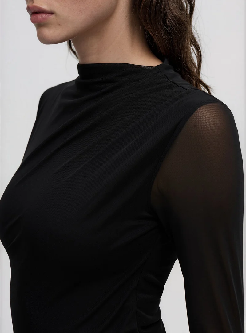 Body drappeggiato con maniche in tulle