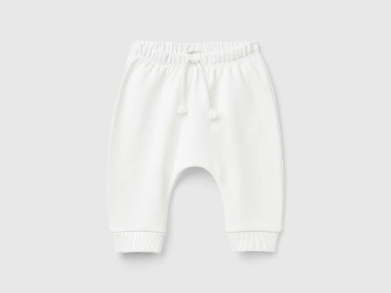 Pantaloni in calda felpa con taschino