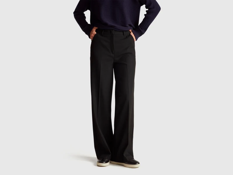 Pantaloni ampi in misto viscosa stretch