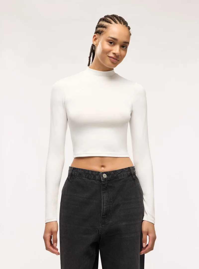 T-shirt crop a lupetto tinta unita
