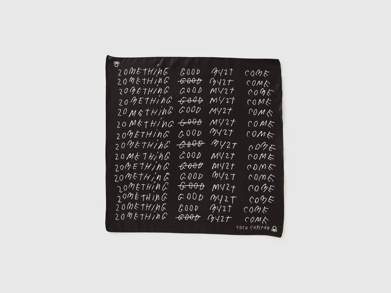 Foulard nero con scritte Coco Capitán
