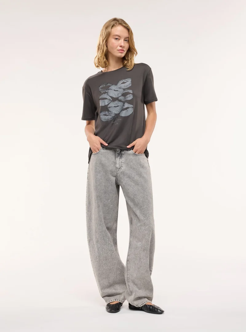 T-shirt ampia con stampa