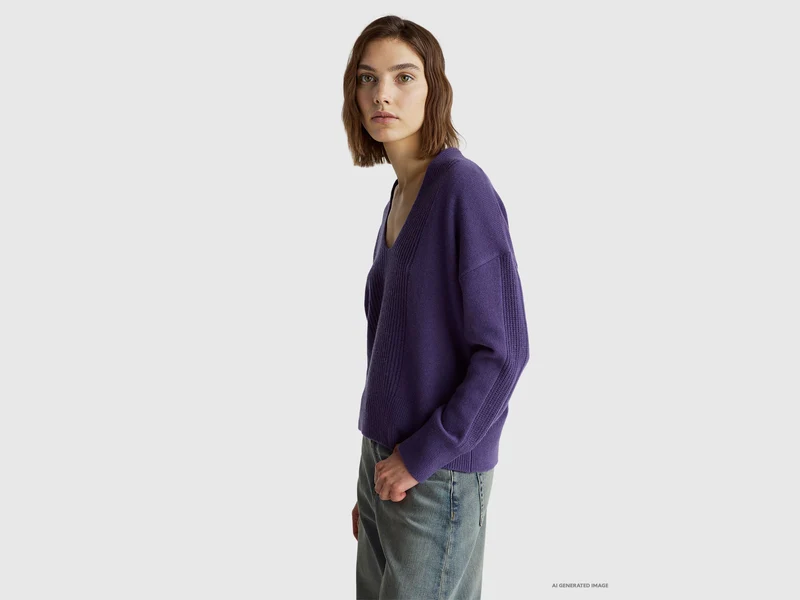 Maglione scollo a V 100% lana