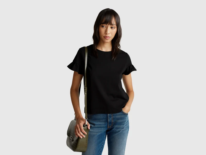 T-shirt con manica rouches