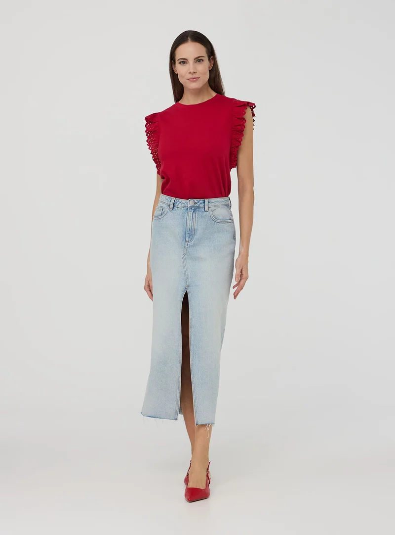 T-shirt con maniche ad aletta