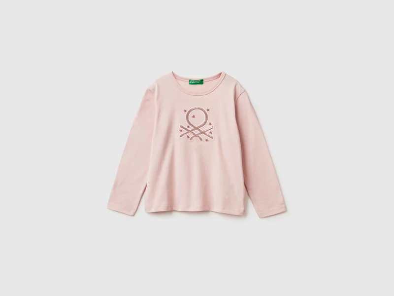 T-shirt con stampa e paillettes