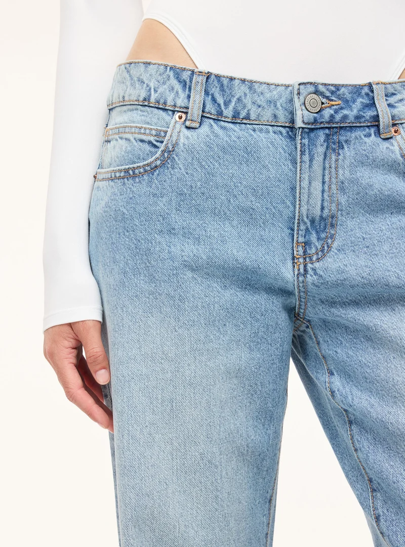 Jeans wide leg a vita bassa