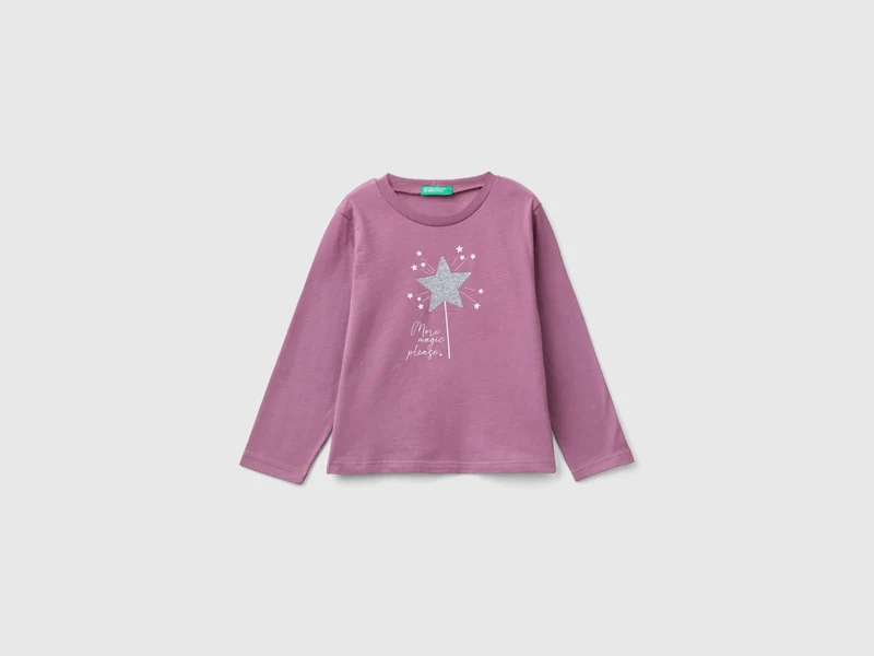 T-shirt con stampa glitter