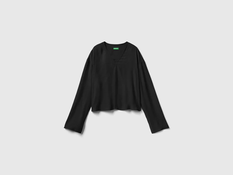 Blusa con scollo a V
