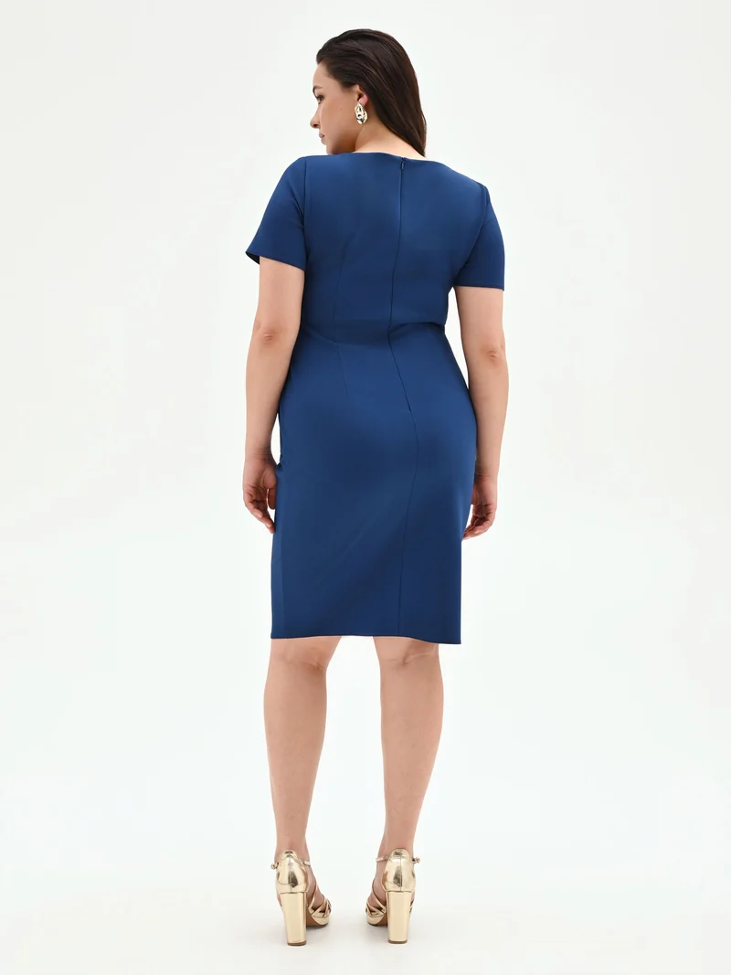 Abito Curvy blu brillante con drappeggio laterale