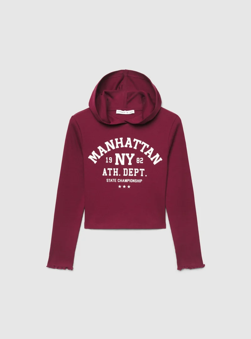 T-shirt crop con cappuccio e stampa college