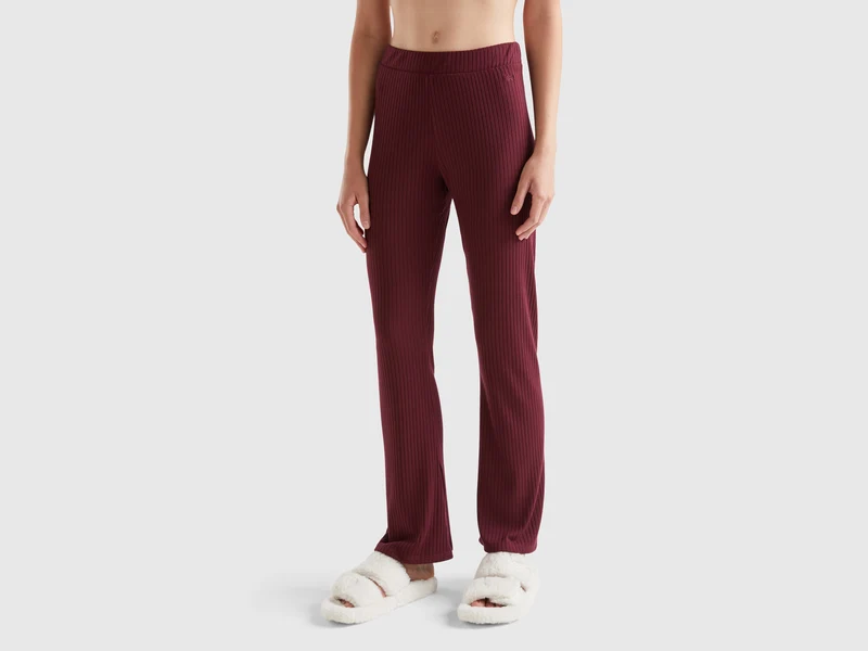 Pantaloni caldi a costine