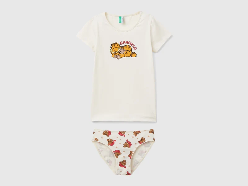 Set slip e t-shirt Garfield ©2024 by Paws, Inc.