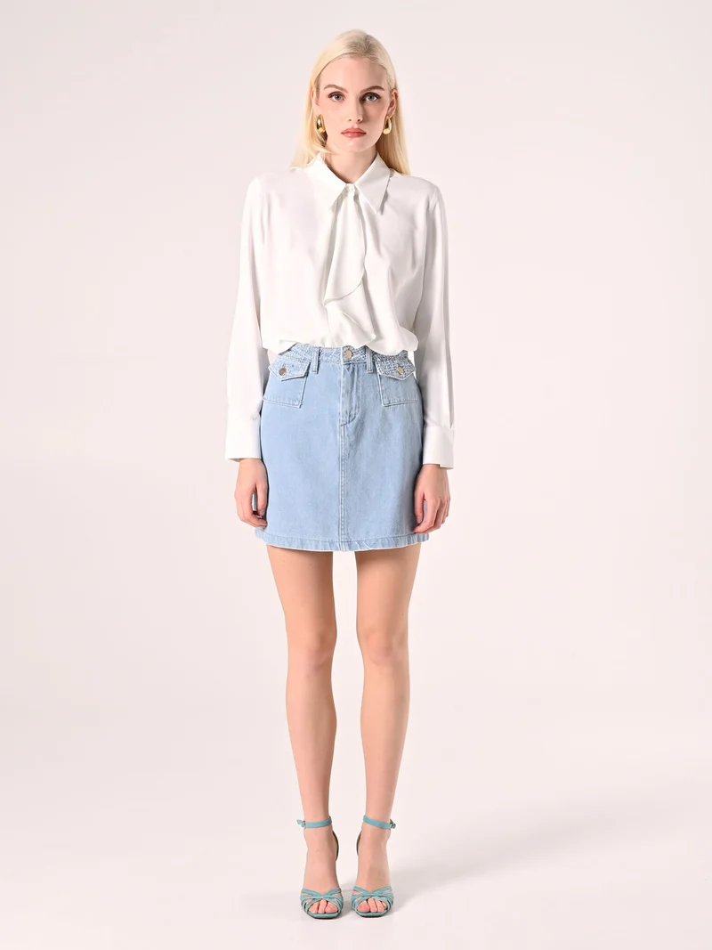 Blusa Bianca con Colletto