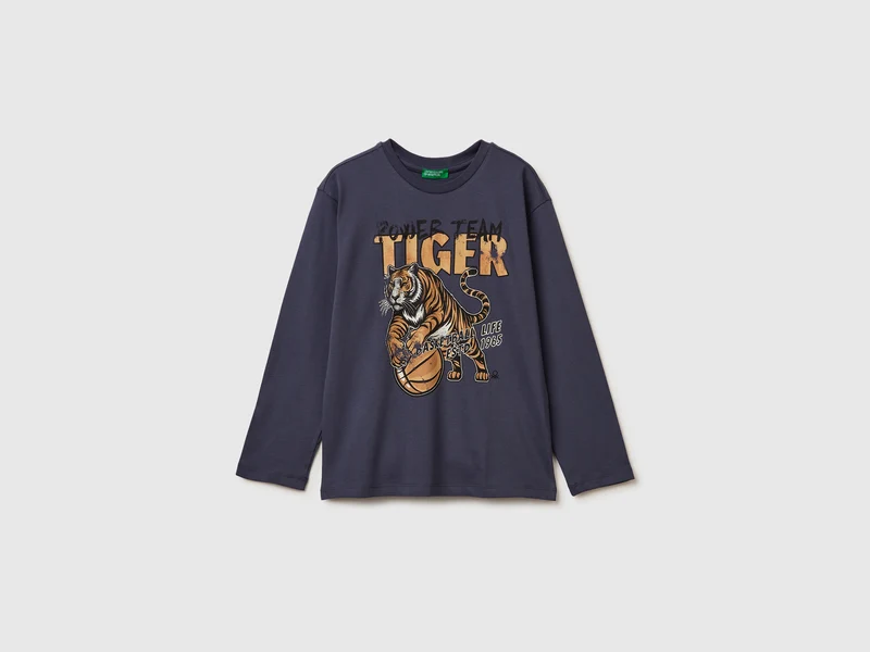 T-shirt con stampa in caldo cotone