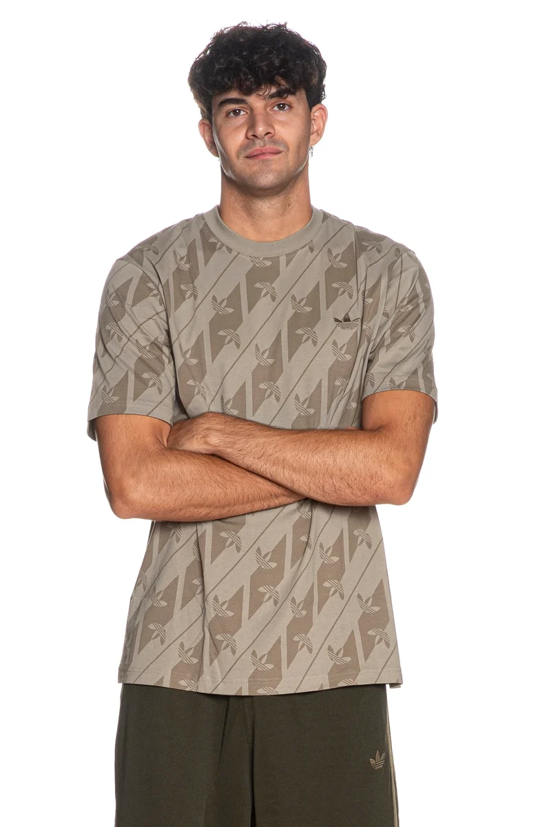 T Shirt Adidas Mgm Aop Tee Std Da Uomo Salvia Fantasia Logo Verde Militare