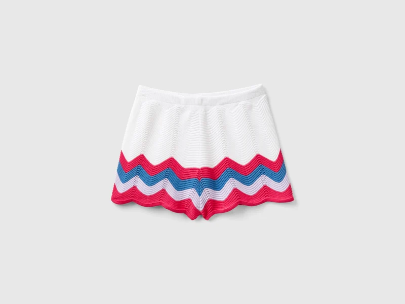 Shorts con motivo ondulato