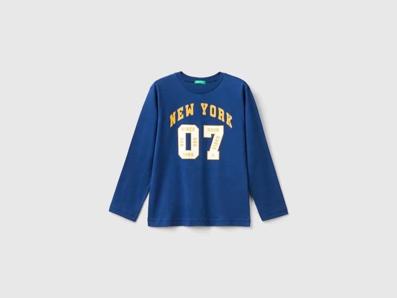 T-shirt manica lunga stile college