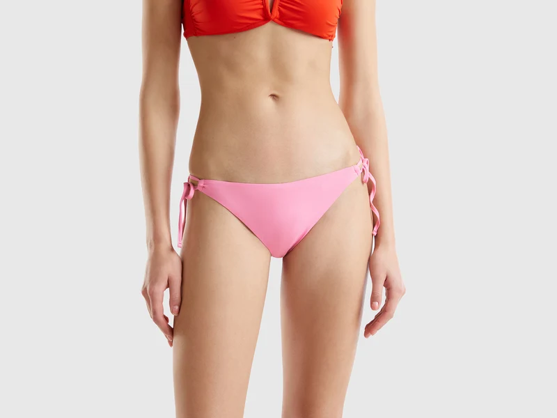 Slip costume con laccetti in ECONYL®