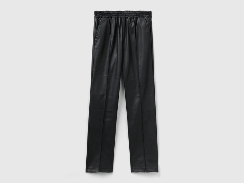 Pantaloni slim fit in tessuto spalmato