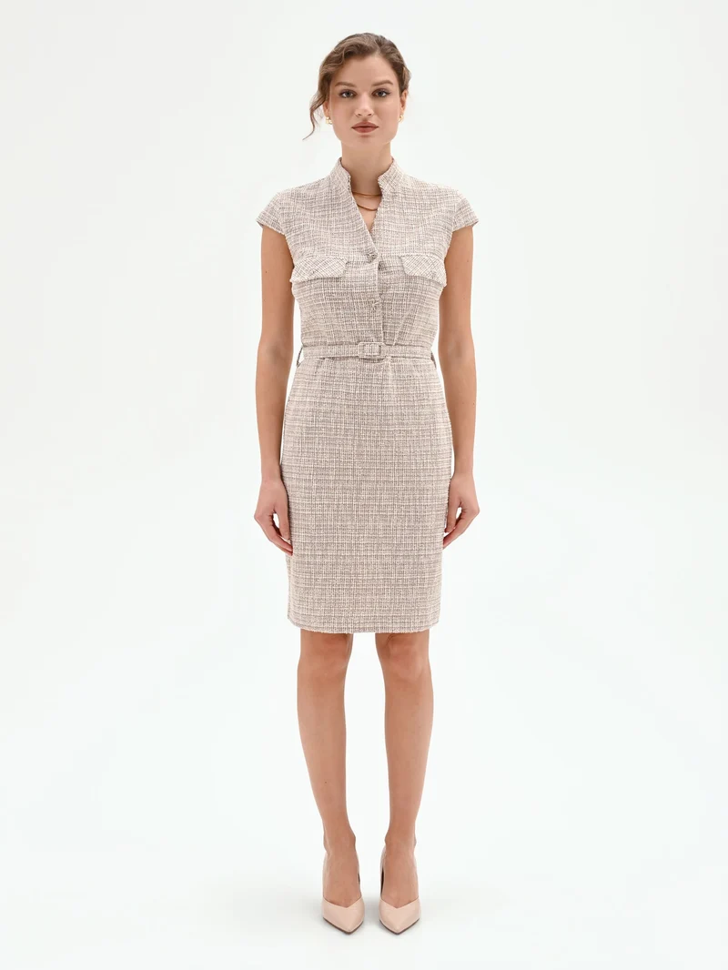 Abito a tubino beige chiaro in tweed con cintura