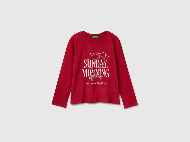 T-shirt con stampa glitter